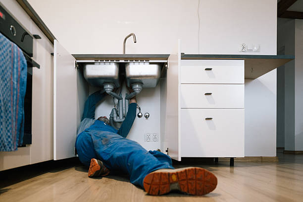 Professional Emergency Plumber technician working in Rising Sun, MD